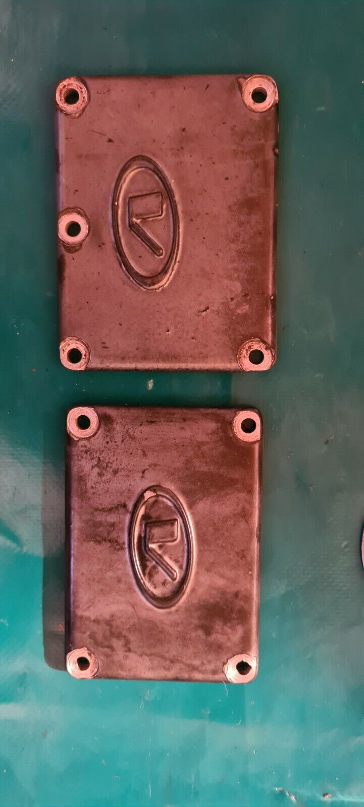 paire de carters distribution 450 VOR 2000