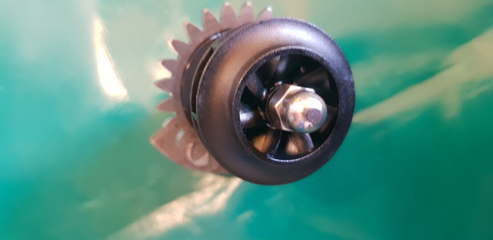 Pompe à eau avec engrenage et arbre KTM 350 sxf 2011 4t