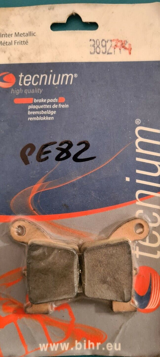 Plaquettes de freins  cr 2002 ... voir fiche détail sur photo 2 (code PE82)