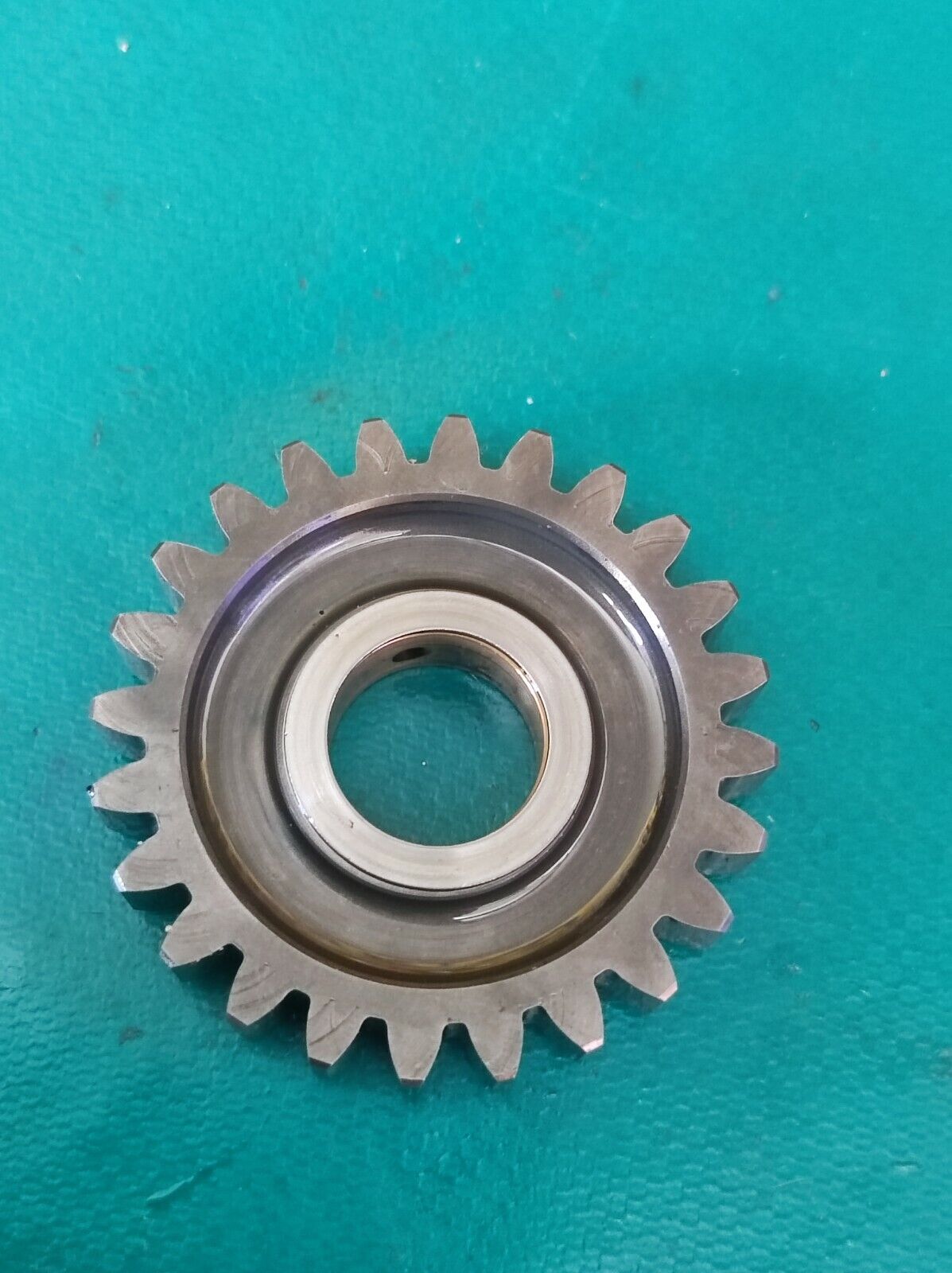 Engrenage situé entre rocher vers cloche d'embrayage KTM 450 EXC f 2008