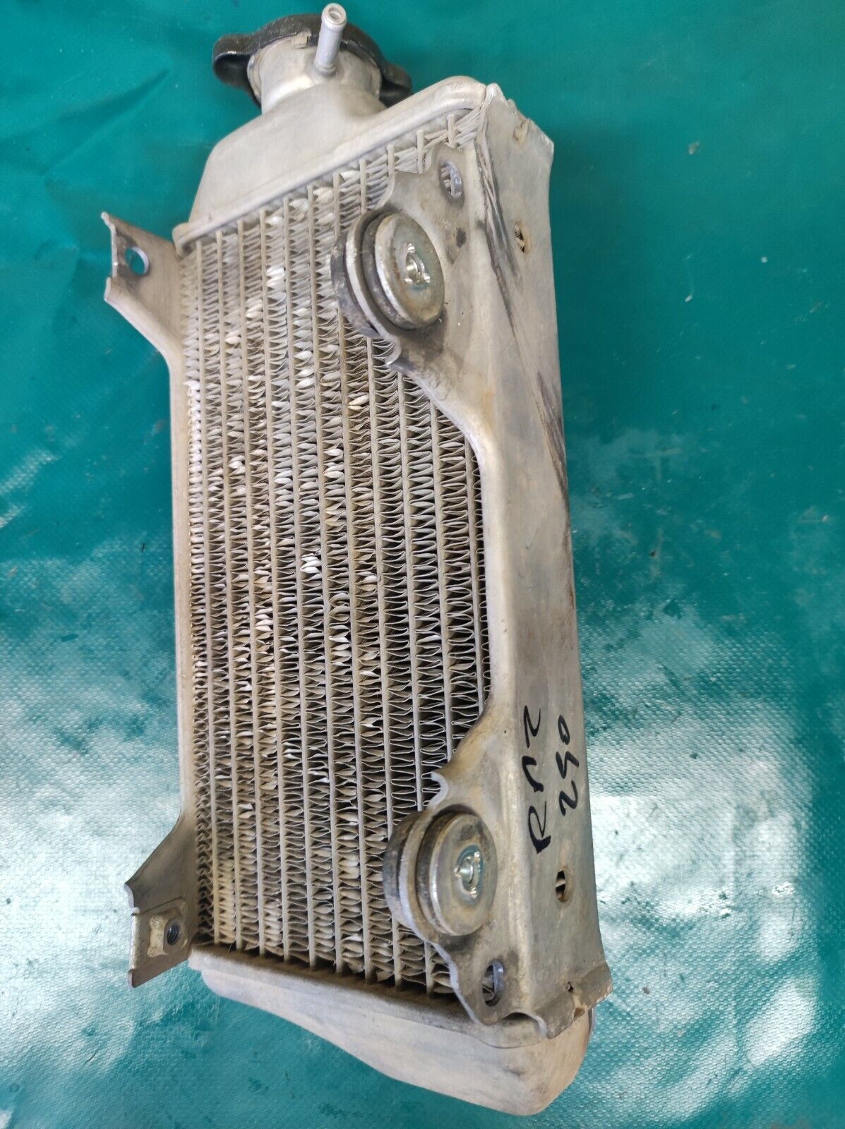 Radiateur côté avec bouchon Suzuki 250 RMZ 2007