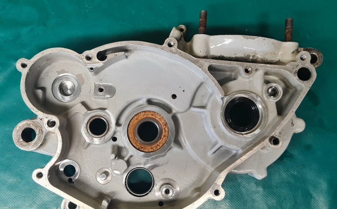 Paire de carters moteur SHERCO 125 trial 2003 (code pe)