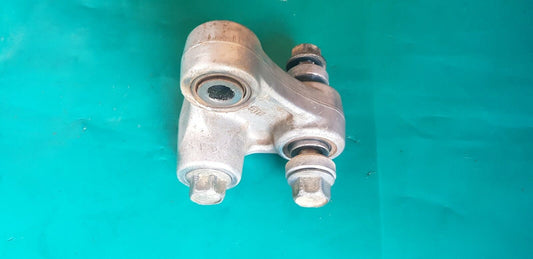 Triangle partie de biellette d'amortisseur AR 450 yfz Yamaha 2004#