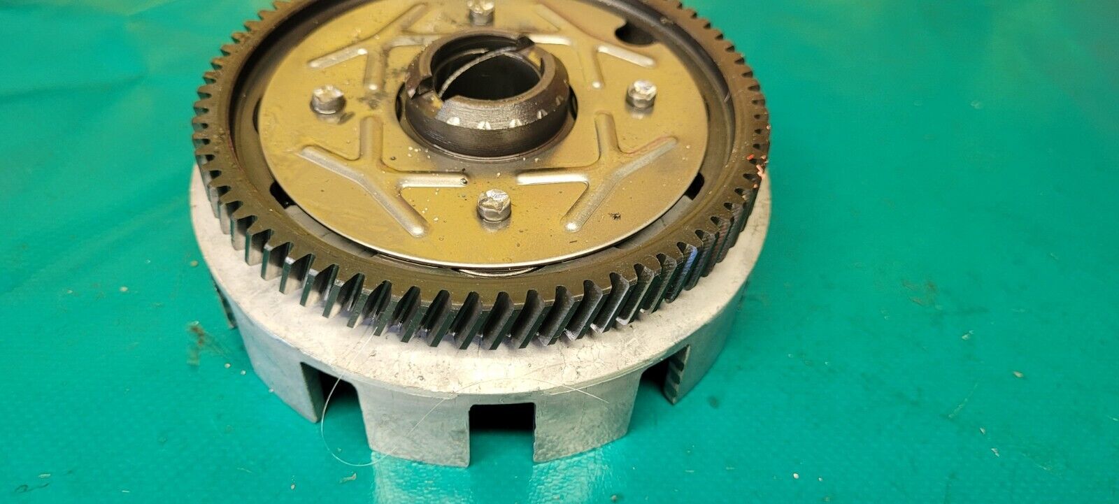 Cloche d'embrayage 50 TS Suzuki er 21