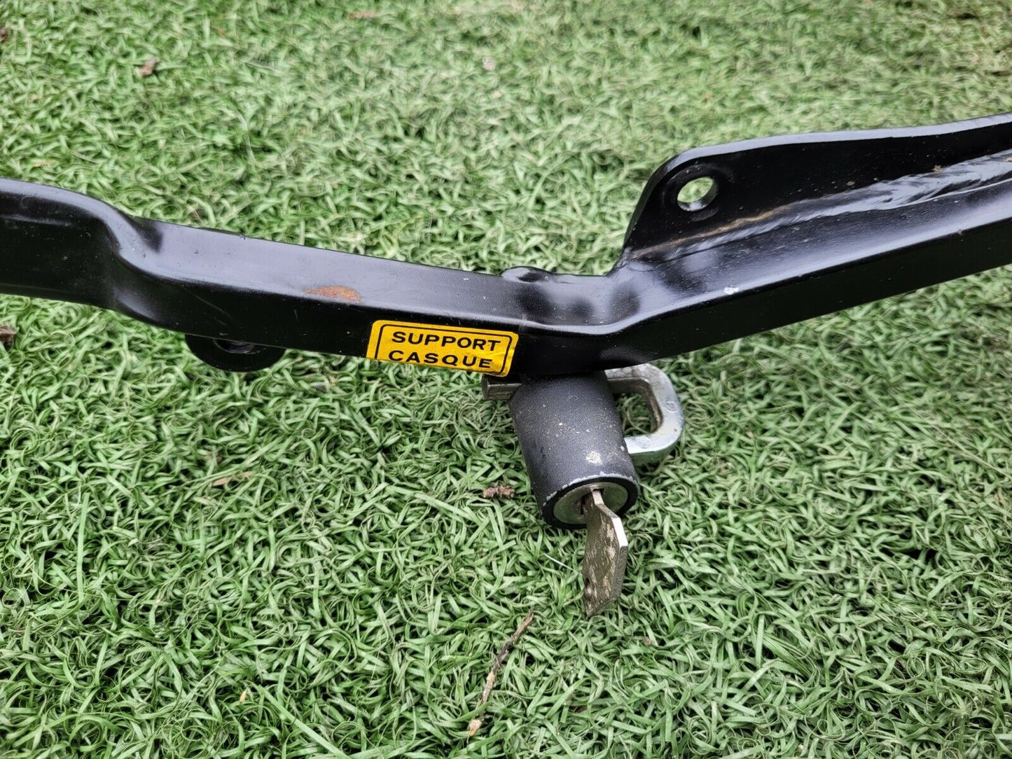 Porte-bagage avec bloc casque et cle 125 Honda transcity NX 1997