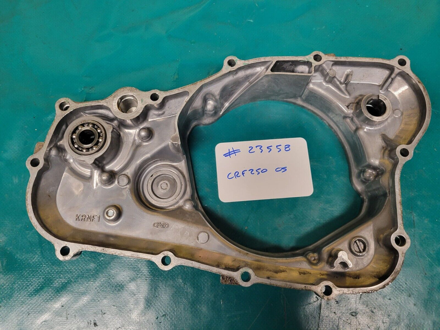 carter creux côté embrayage pompe à eau  Honda 250 CRF 2005 (#23558)