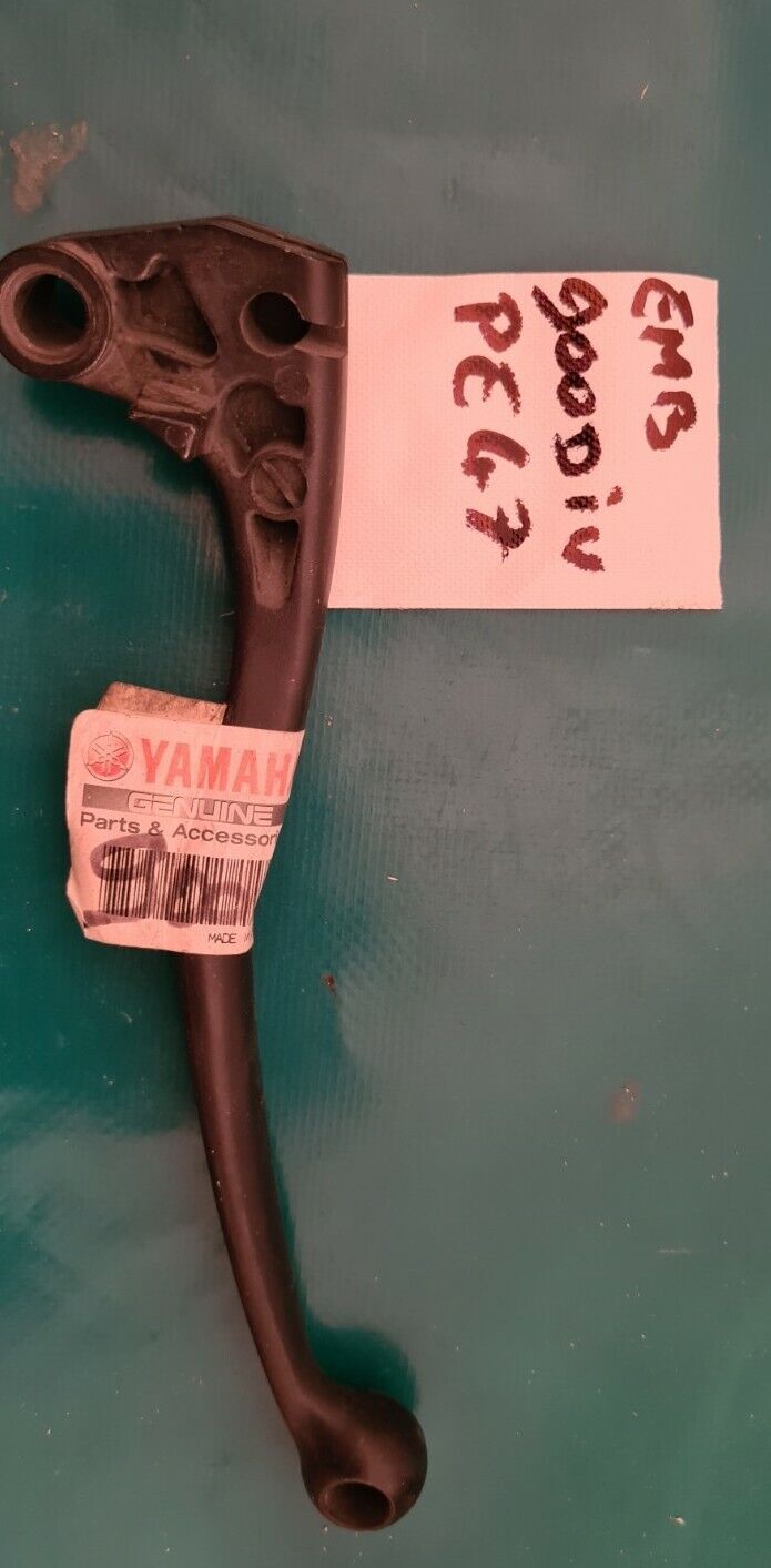 Levier d embrayage 900 diversion .. voir détail sur photo 2 (code PE47)