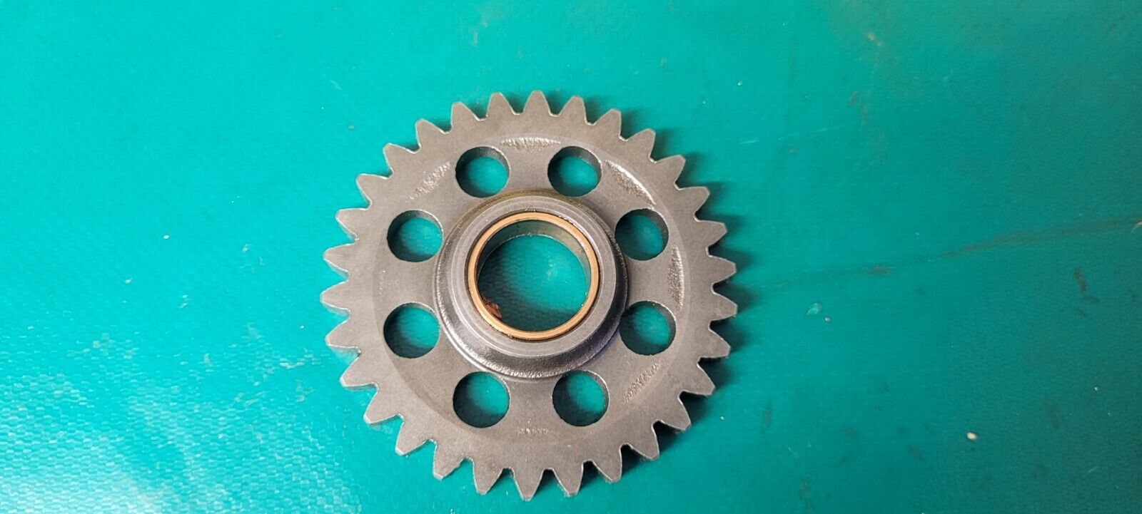 Engrenage rocher de kick vers cloche d'embrayage 510 te Husqvarna 2006