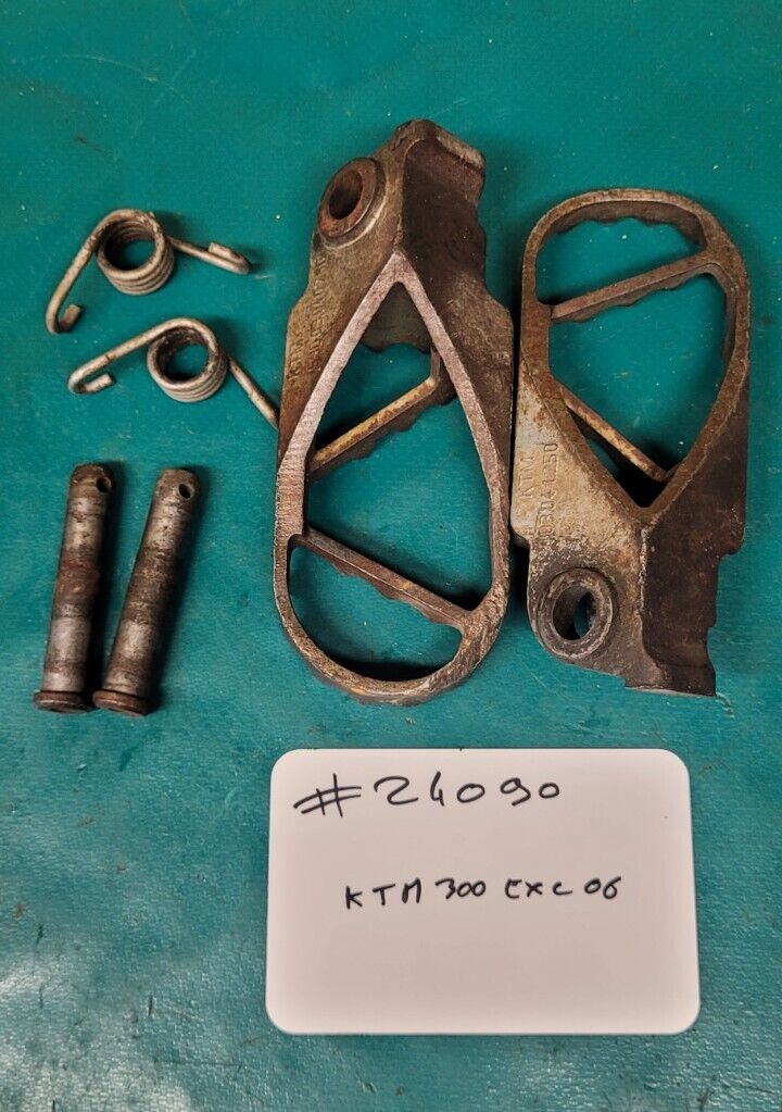 Paire De Cale-pieds 300 EXC KTM 2006 (24090)