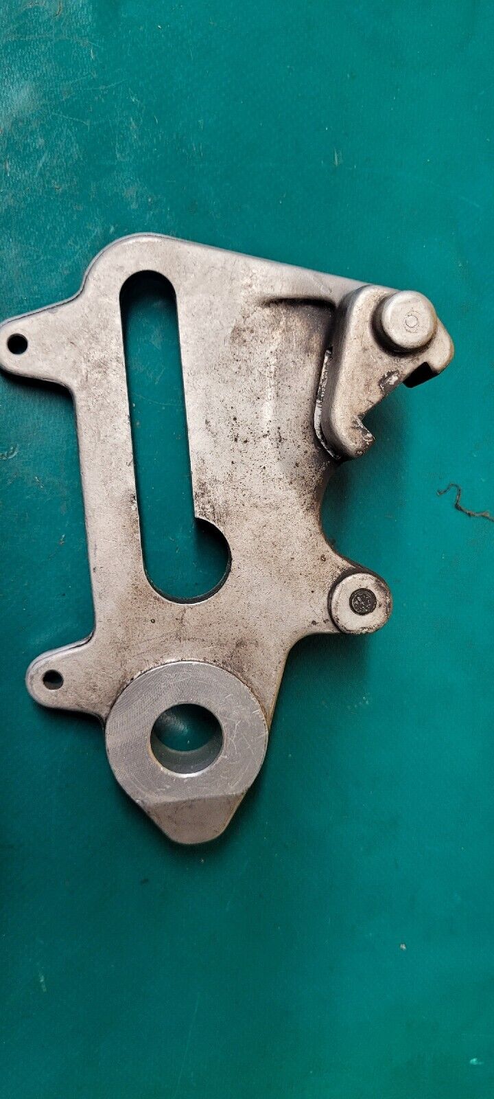 Patte De Fixation Étrier Arrière Brembo KTM sting 125 1996 (Idem Dt)