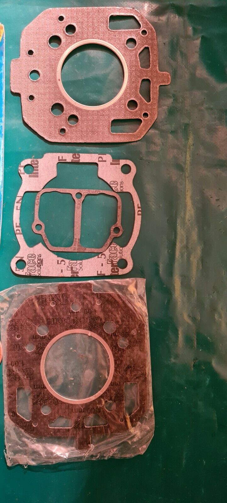 Qques Joints moteur neufs 125 kx Kawasaki 1987