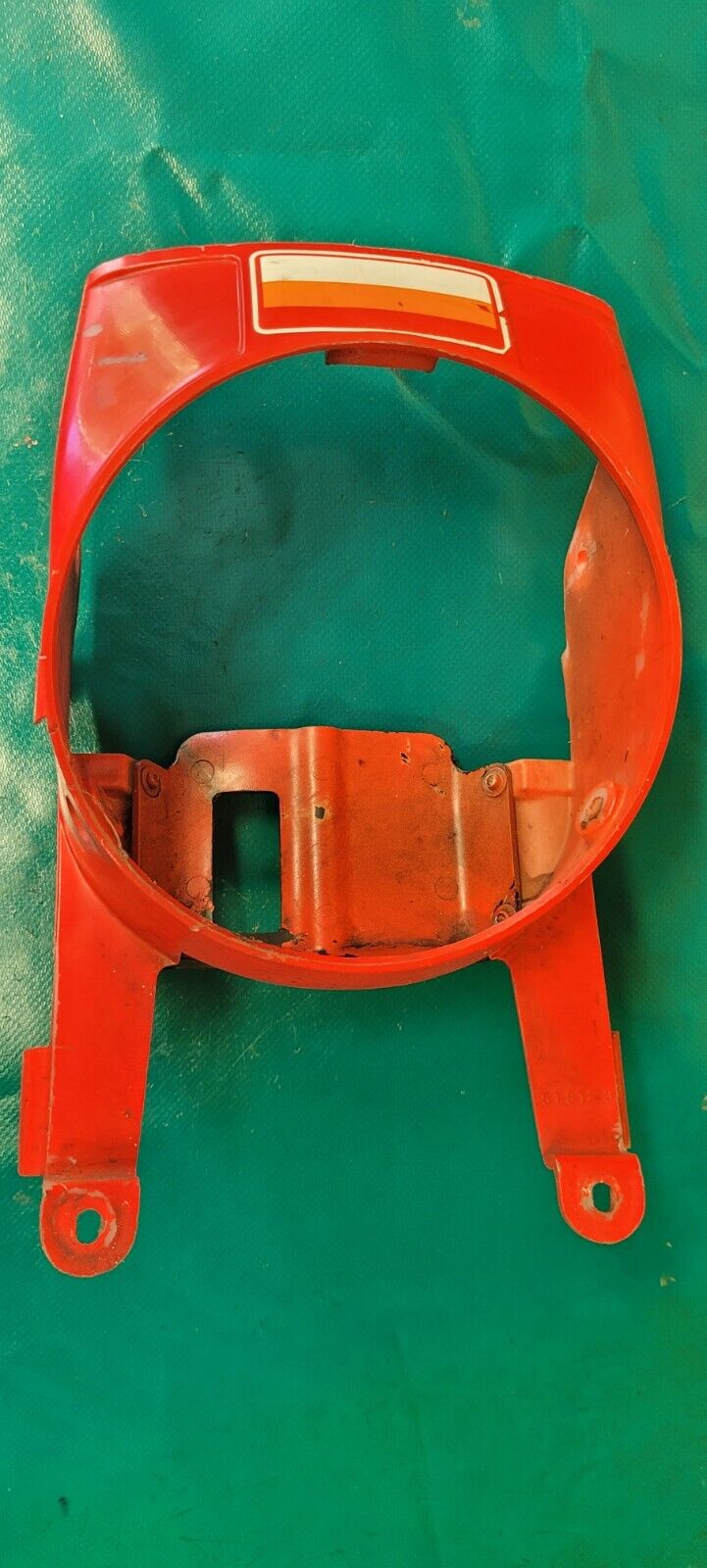 Tête de fourche entourage phare 50 TS Suzuki er 21