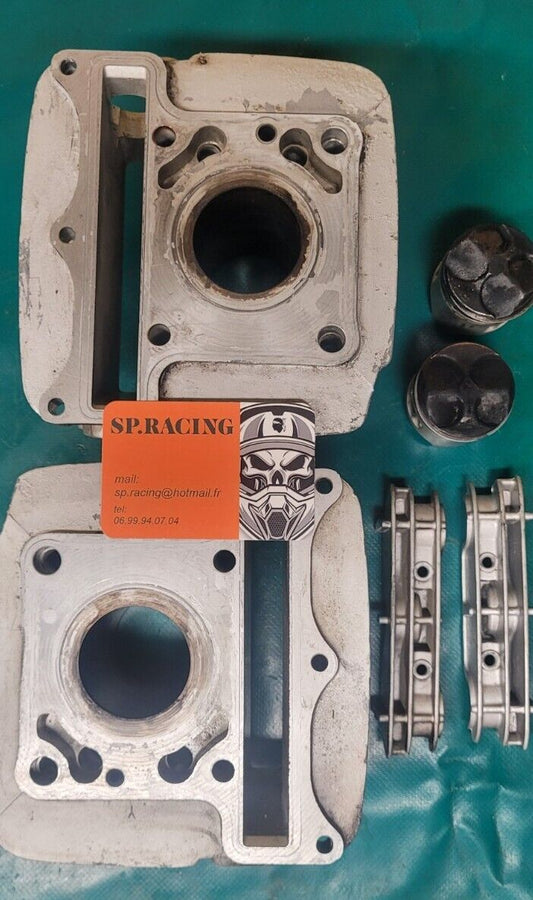 Cylindre Droite + Gauche Avec Pistons HYOSUNG GV 125 Aquila 06 (23776)