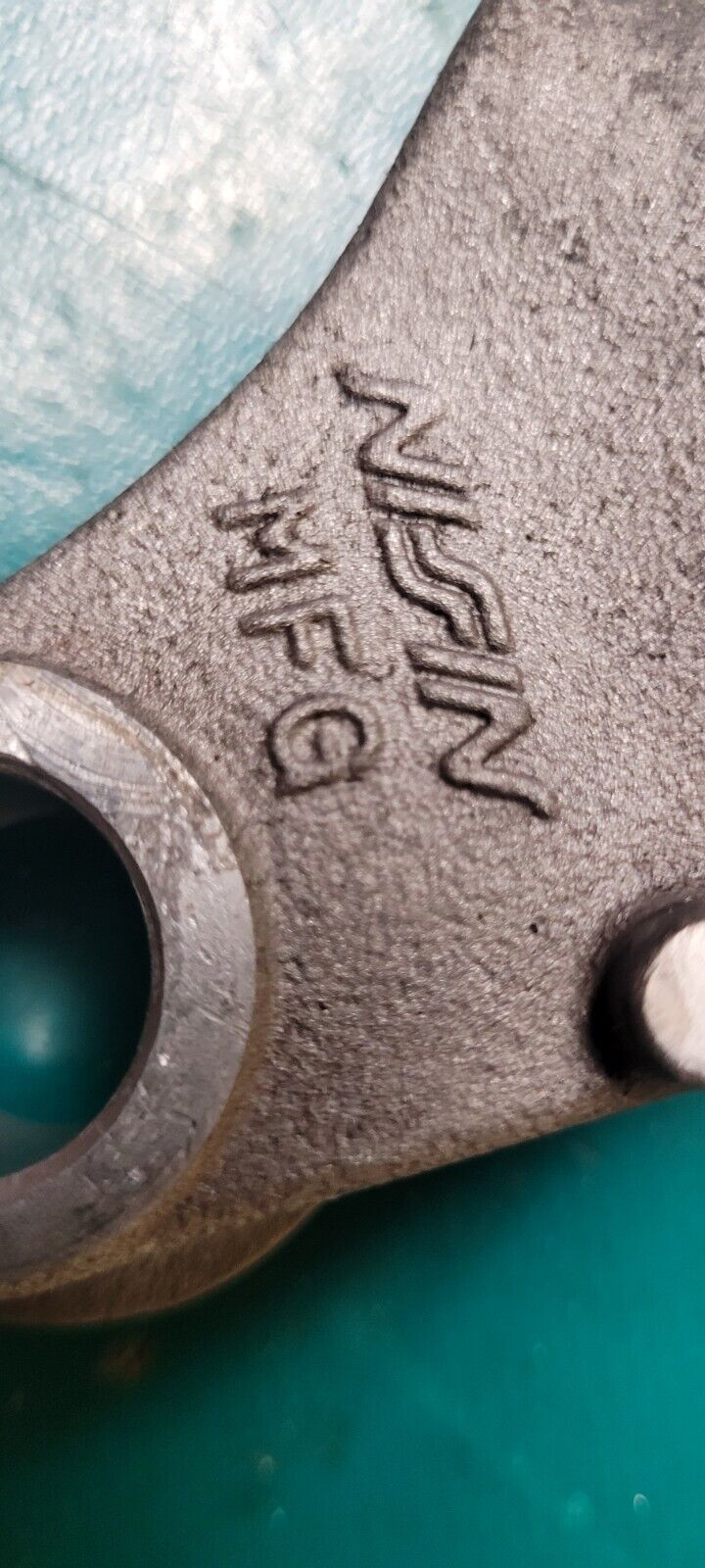 Platine Porte Étrier Arrière HONDA 600 Hornet 2007 Modele Injection (24168)