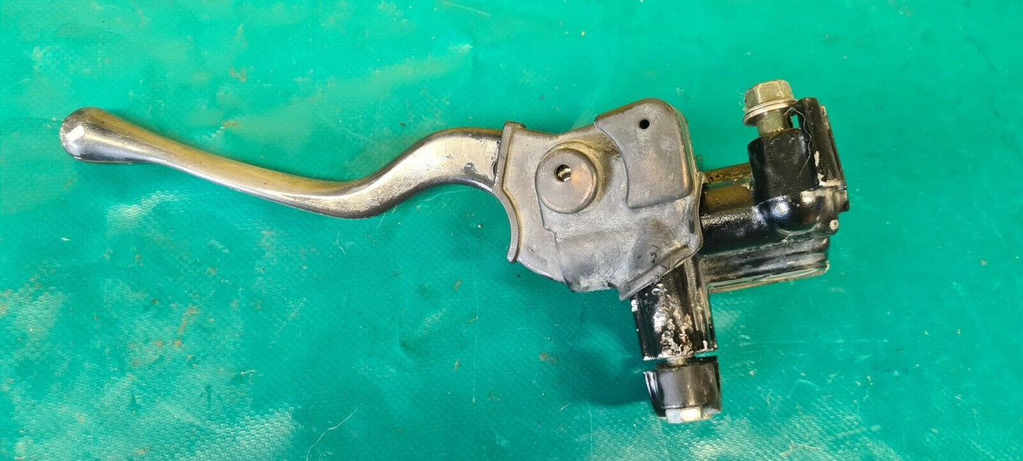 Maître cylindre de frein avant quad Honda 200 TRX sx 1988