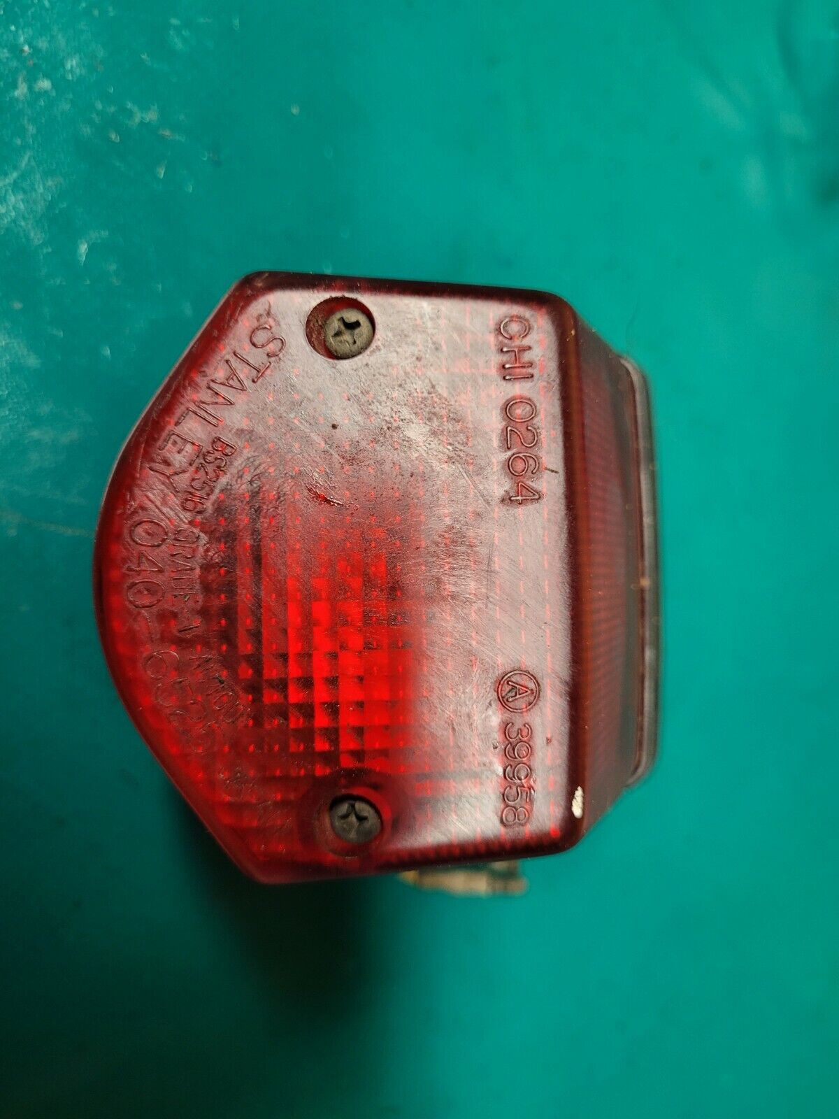 Feu arrière YAMAHA 125 DT lc modele 10V