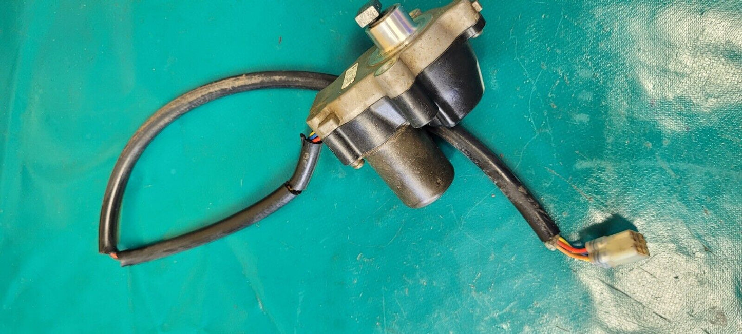 Actuator actuateur moteur pont av 16172-0037 92152-1349 KAWASAKI 650 KVF 2007