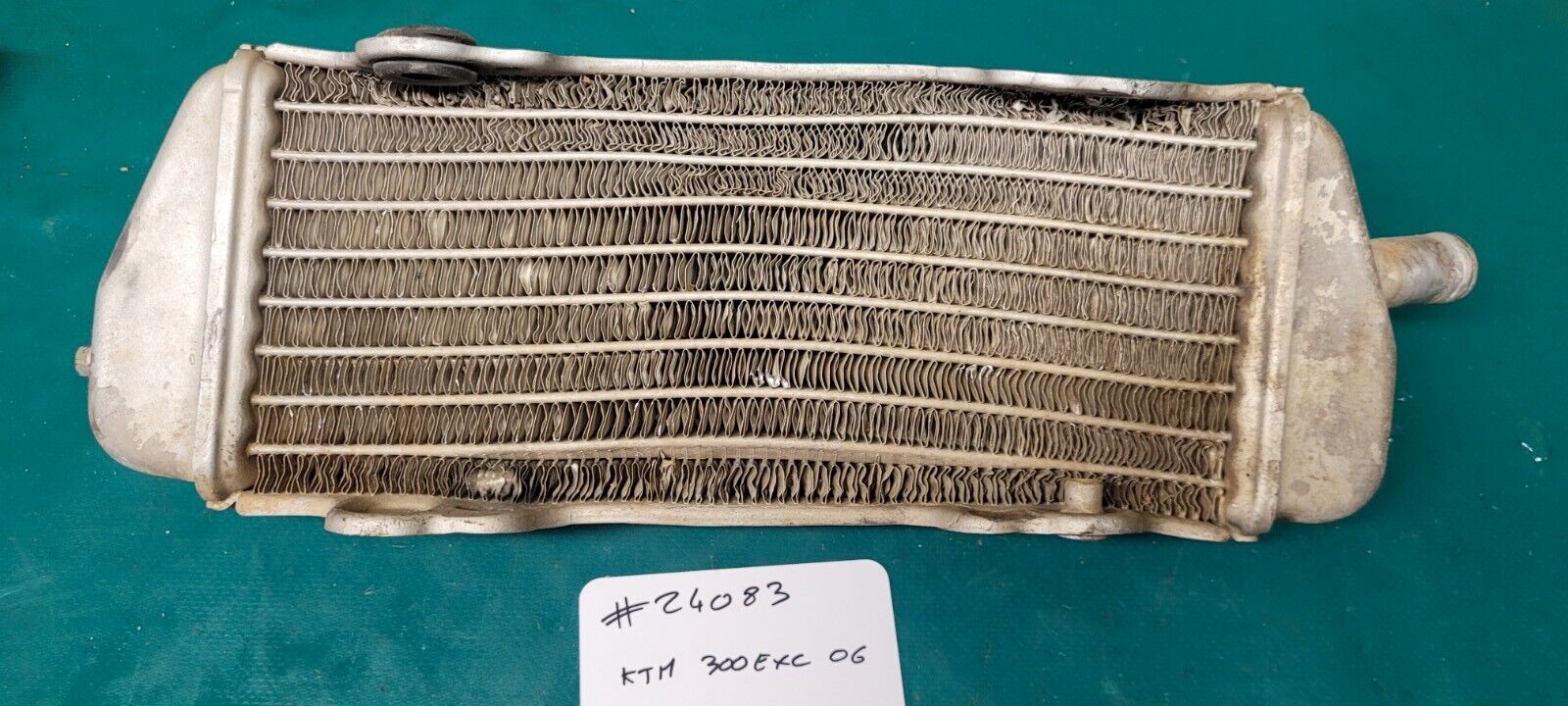 Radiateur Côté Sans Bouchon 300 EXC KTM 2006 (24083)