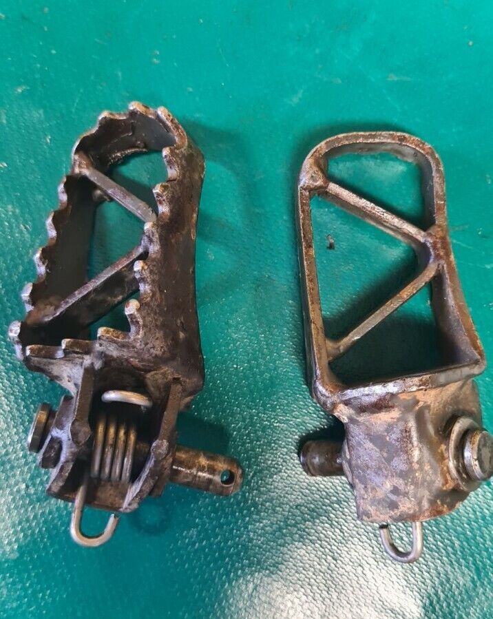 Paire de cales pieds KTM 250 EGS 1996 556