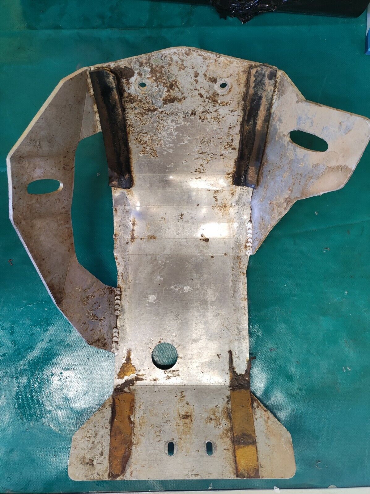 Sabot de protection sous châssis moteur  250 Husqvarna TE 2006