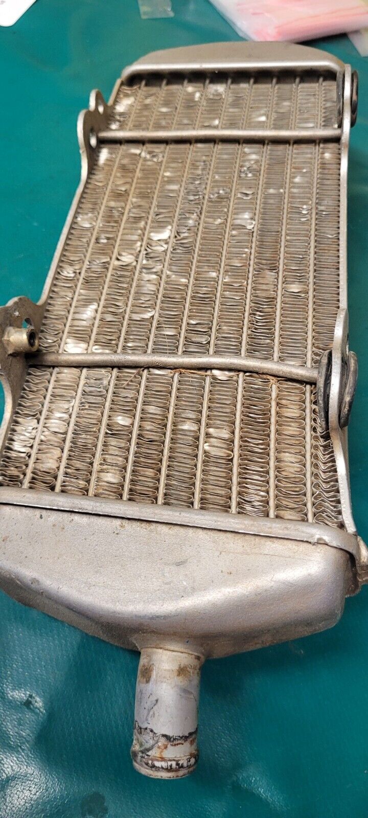 Radiateur Côté Sans Bouchon KTM 450 EXCf 2005 (24195)