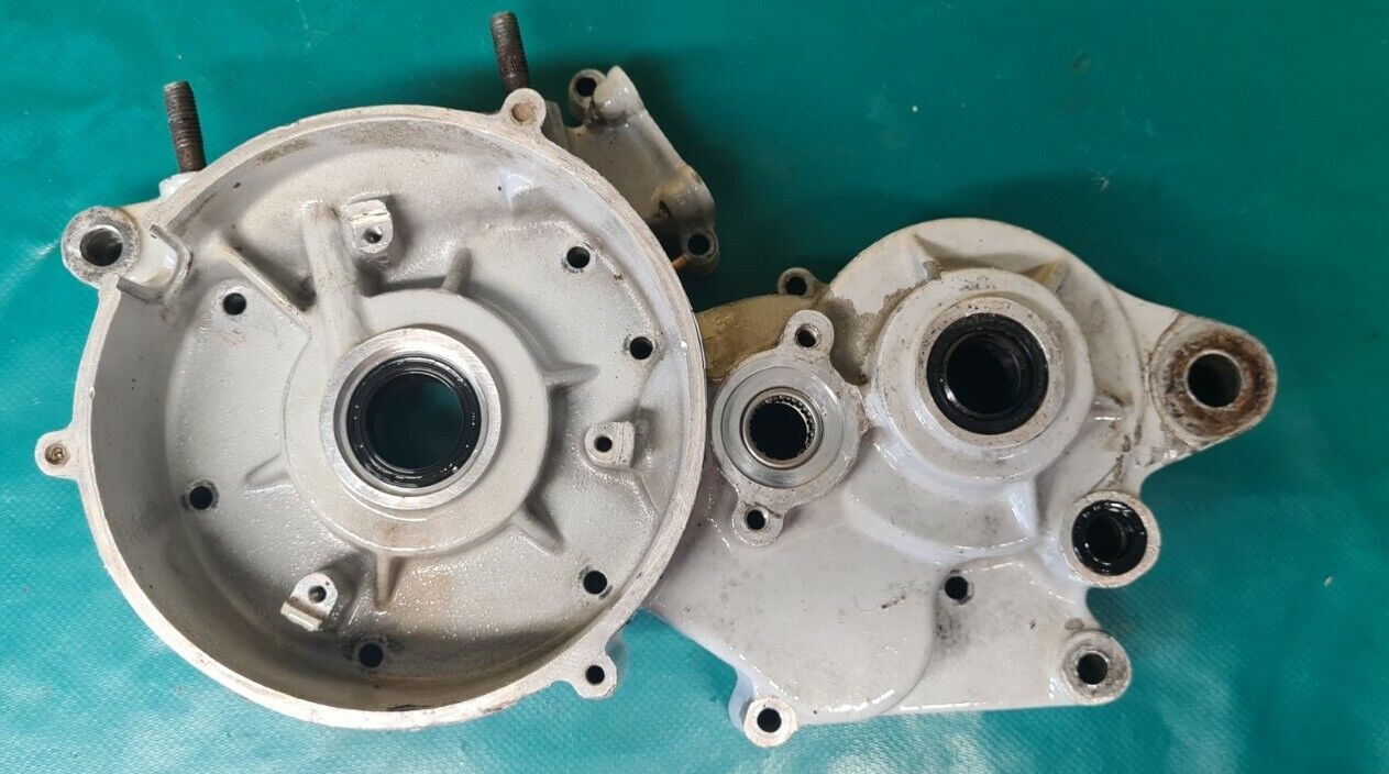 Paire de carters moteur SHERCO 125 trial 2003 (code pe)