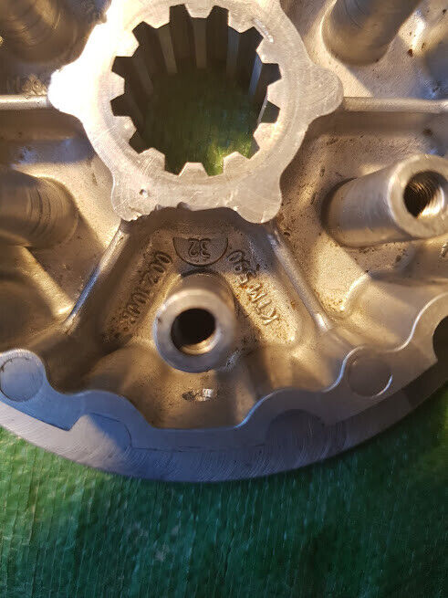 Noix d'embrayage KTM 250 EXCF de 2004