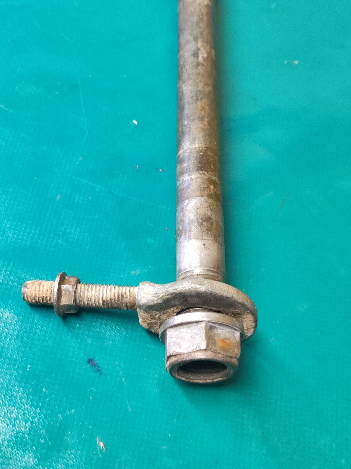 Axe de roue arrière 250 EC Gas Gas 2002