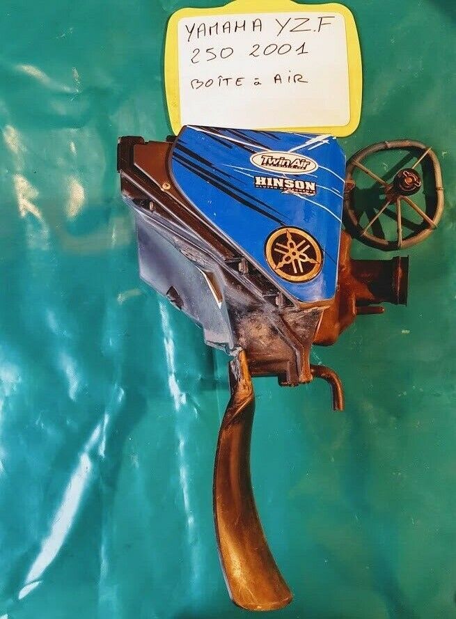 Boite à air + support filtre YAMAHA 250 YZF de 2001
