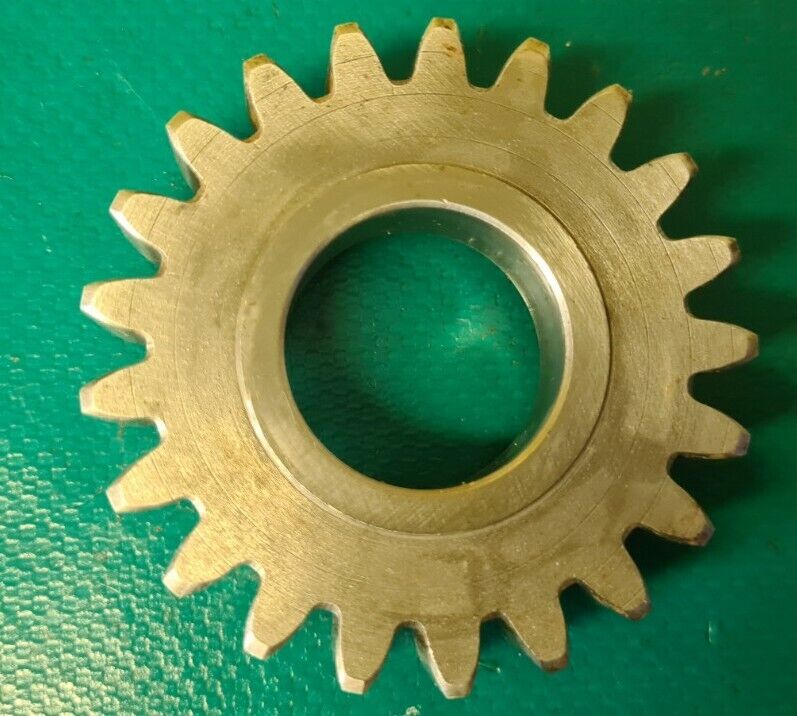 Pignon de boîte à vitesses 485 KTM 250 EGS 1996 556