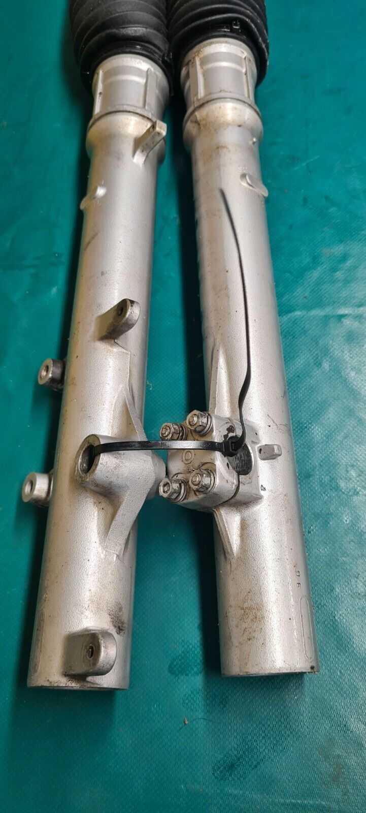 Fourche Suzuki 125 TSR 1991 (code pe) Diam 41