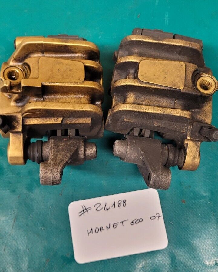 Paire D'étriers Avant Nissin HONDA 600 Hornet 2007 Modele Injection (24188)