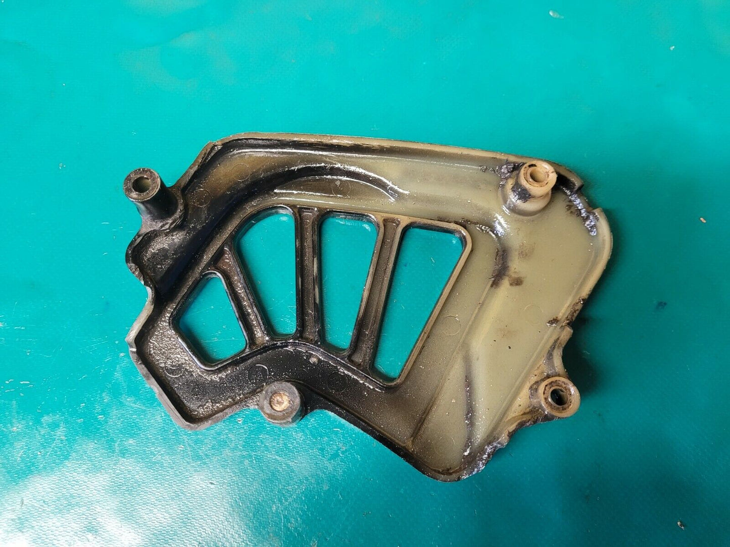 Carter de pignon SUZUKI 600 Dr sn41a