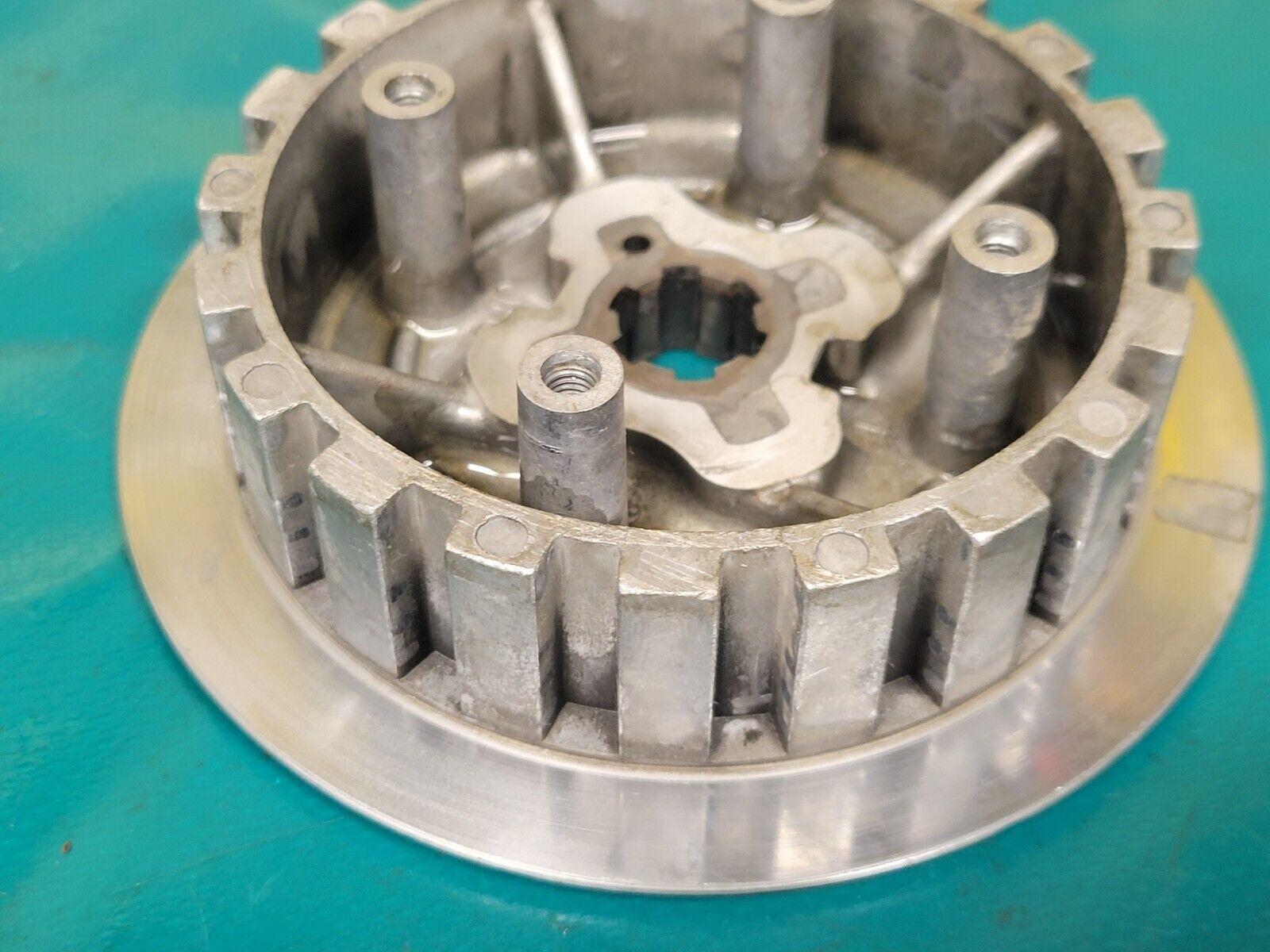 noix d'embrayage Yamaha 125 XT 12V 3YU 1993 (Rf #23435)