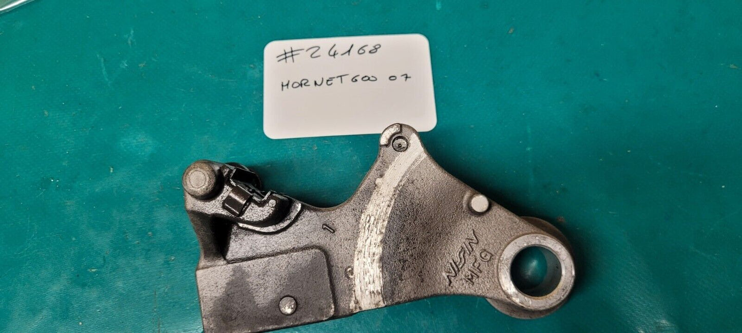 Platine Porte Étrier Arrière HONDA 600 Hornet 2007 Modele Injection (24168)