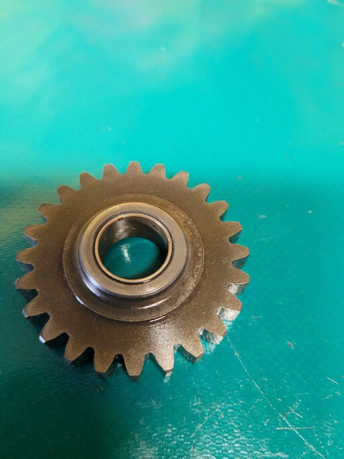 Pignon rocher vers pompe à huile SUZUKI 600 Dr sn41a