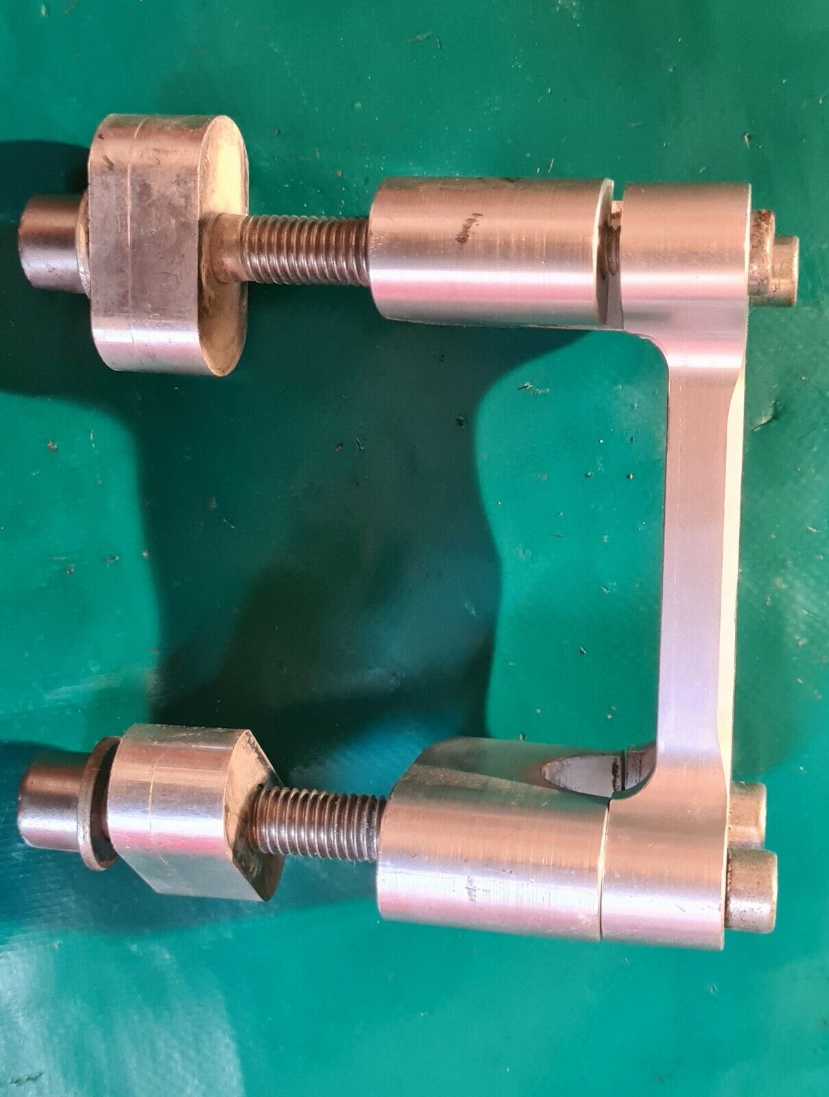 Pontet de guidon aluminium avec réhausse 450 VOR 2000