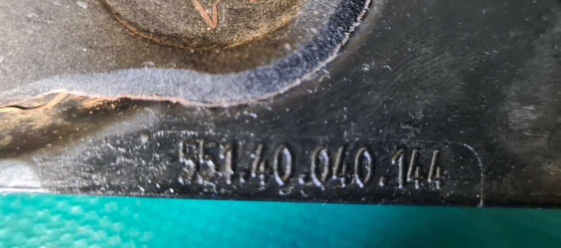 Sur carter de démarreur KTM 250 freeride 2015 55040140144