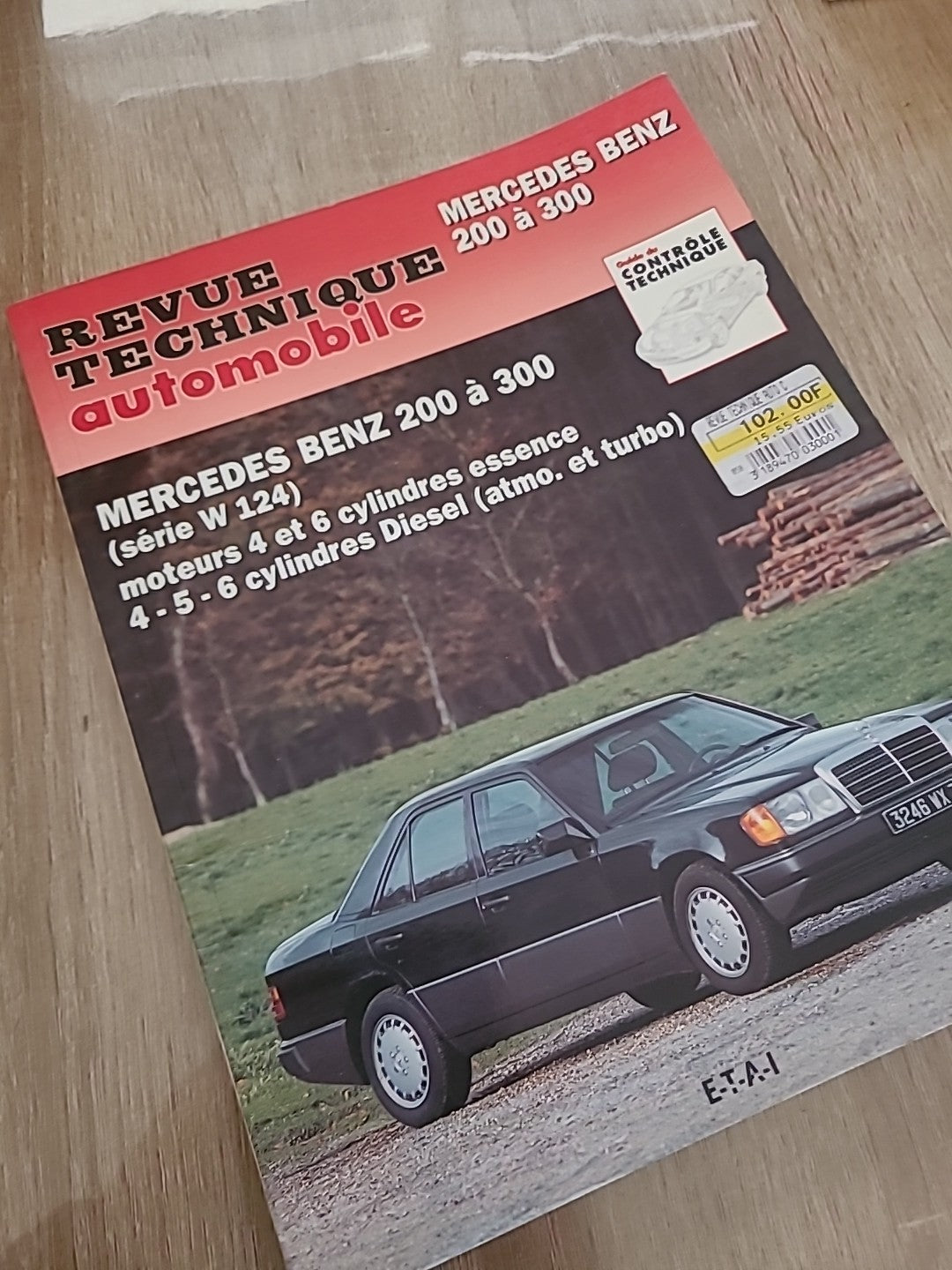 Revue Technique MERCEDES 200 300 W124  RTA de 106 pages (Liv35)