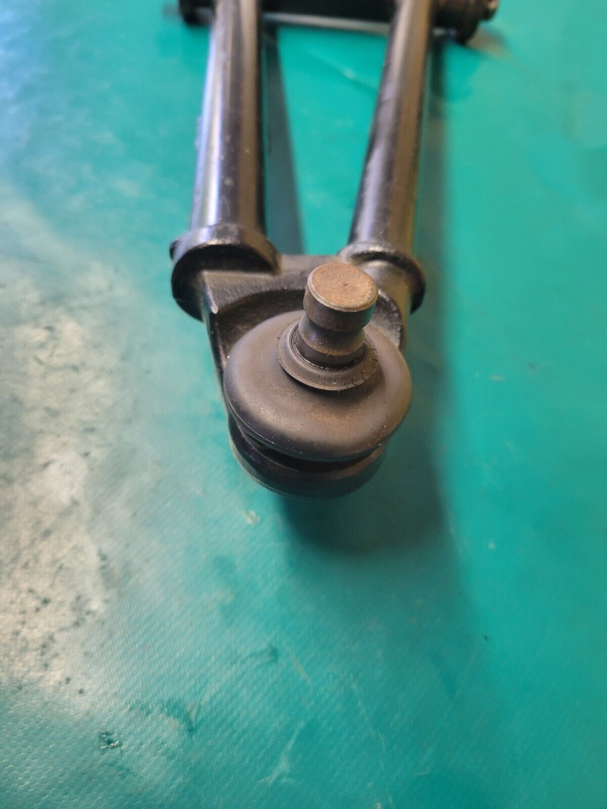 Triangle Avant Supérieur Gauche KYMCO 500 MXU Greenline 2012 (R#23504)