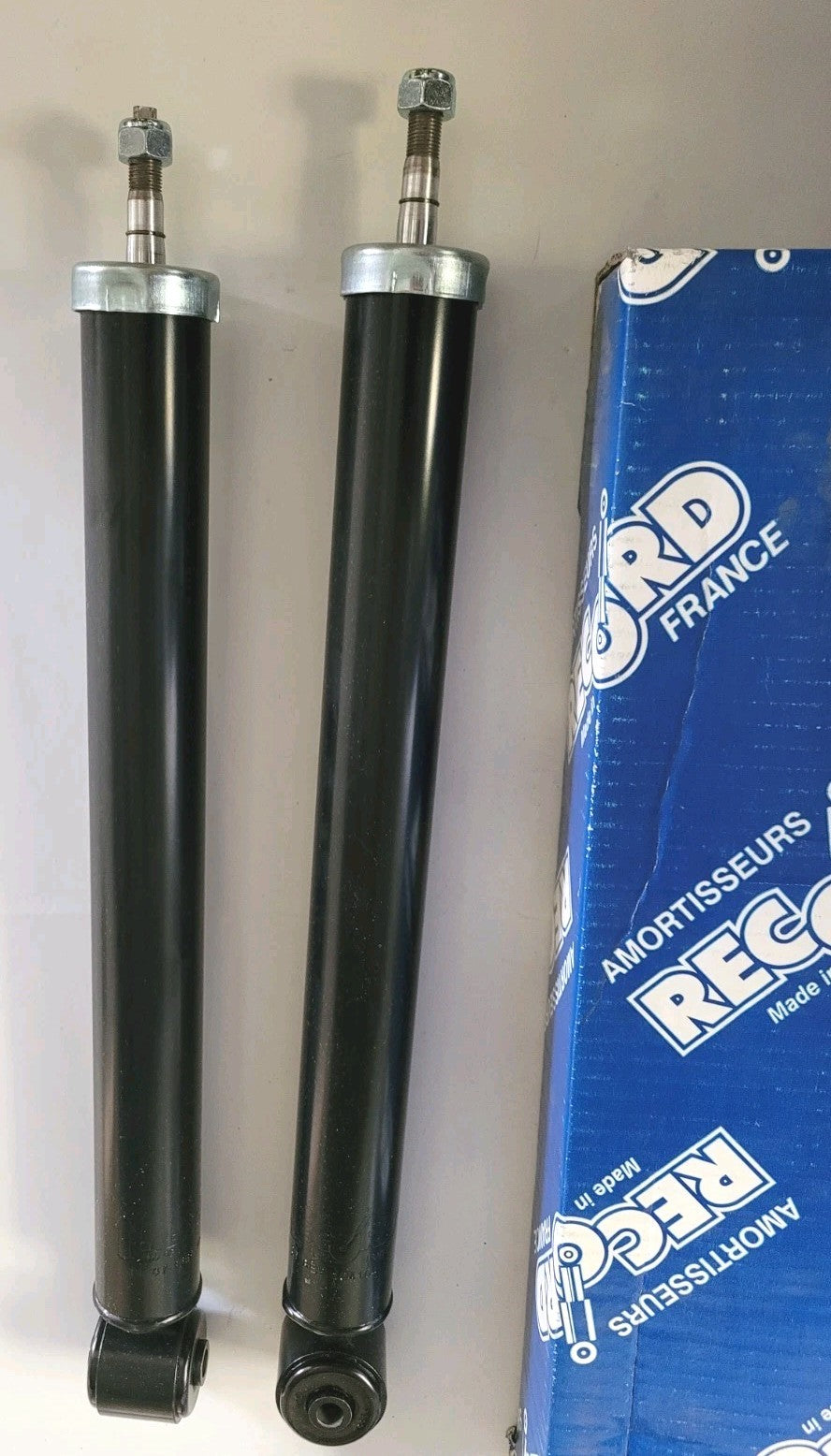 Jeu D'amortisseurs Arrieres NEUFS Record Volkswagen Audi Golf A3 104164 (#AUT202