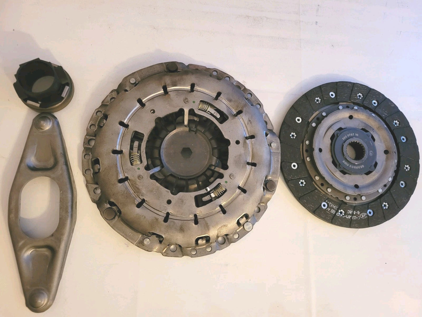 Kit Embrayage NEUF BMW E46 E90 E91 ... 5703858966782 Nk 131546 (#AUT253)