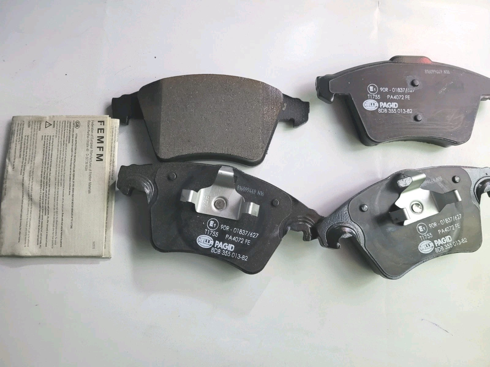 Jeu De Plaquettes Av Volkswagen Audi Seat 8db355013.821 (#AUT190)