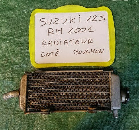 Radiateur côté bouchon SUZUKI RM 125 de 2001