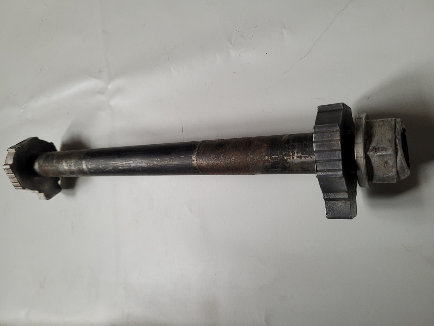 Axe De Roue Arrière KTM 525 SXF 2006 (#24779)