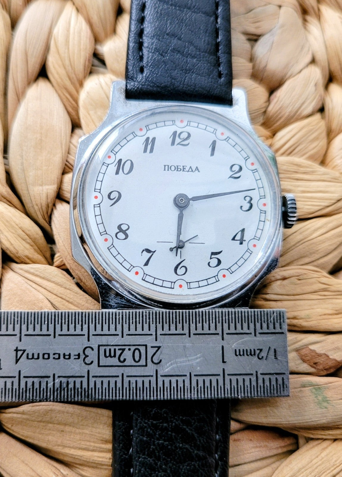 Montre mecanique POBEDA  ancienne soviétique, super collector (Bij 3)