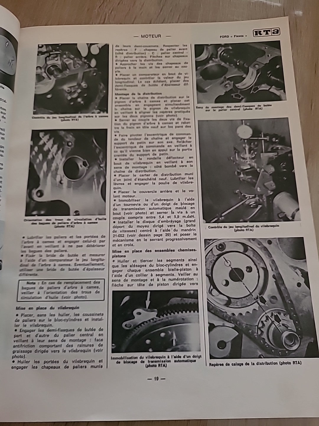 Revue Technique FORD FIESTA Et XR2 de 100 pages (Liv55)