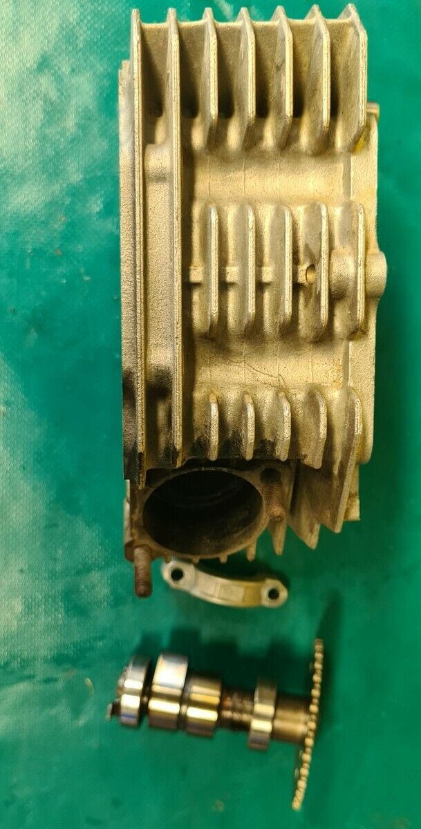 Culasse avec aac et palier quad Honda 200 TRX sx 1988