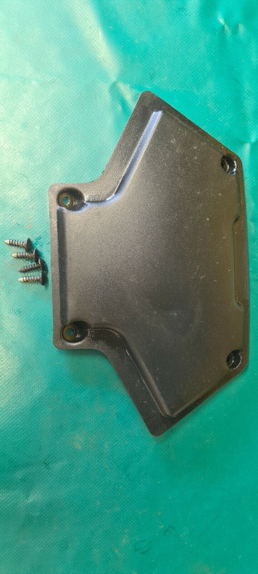 Plaque plastique emplacement treuil Polaris 900 RZR xp 2012