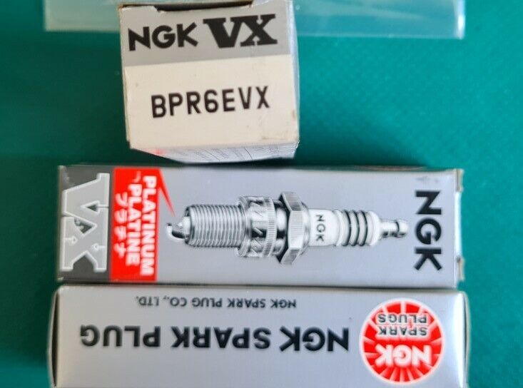  Lot de 3 bougies platinum NGK bpr6evx voir photo (PE353)